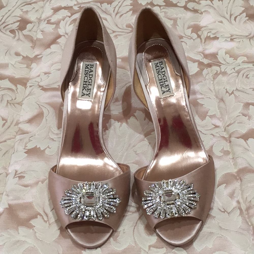 Beige heels